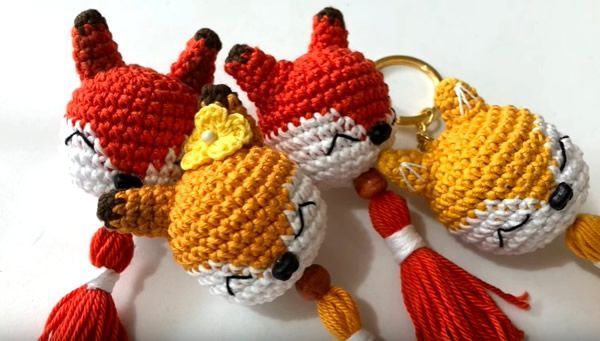 Zorro para llavero o lapicero en amigurumi