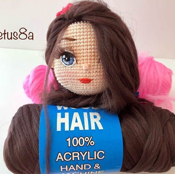 Pelo sintético para muñecas